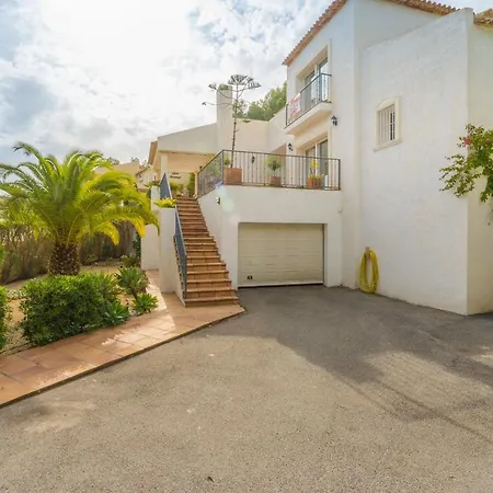 El Clavel Villa